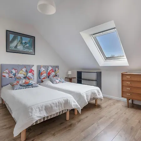 A 150m De La Plage, Jolie Maison Avec Jardin Pour 10 度假居